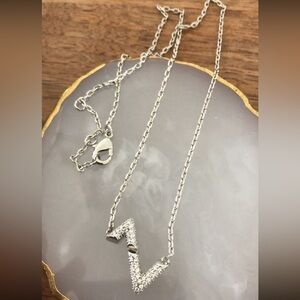 Silver plated Necklace with letter 2x V Zigzag Pendant jewelry new